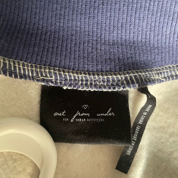 Urban outfitters full zip sweater size small✨ - Picture 3 of 4